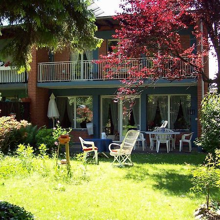Chez Jean Et Daisy Bed & Breakfast Riehen ภายนอก รูปภาพ