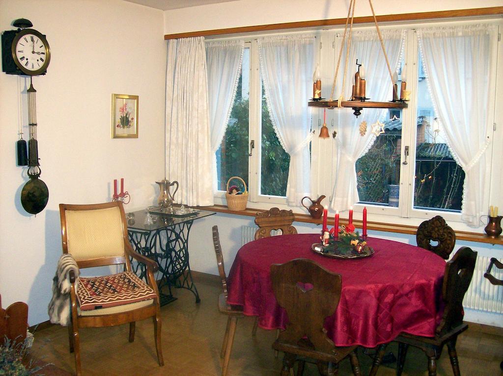 Chez Jean Et Daisy Bed & Breakfast Riehen ภายนอก รูปภาพ